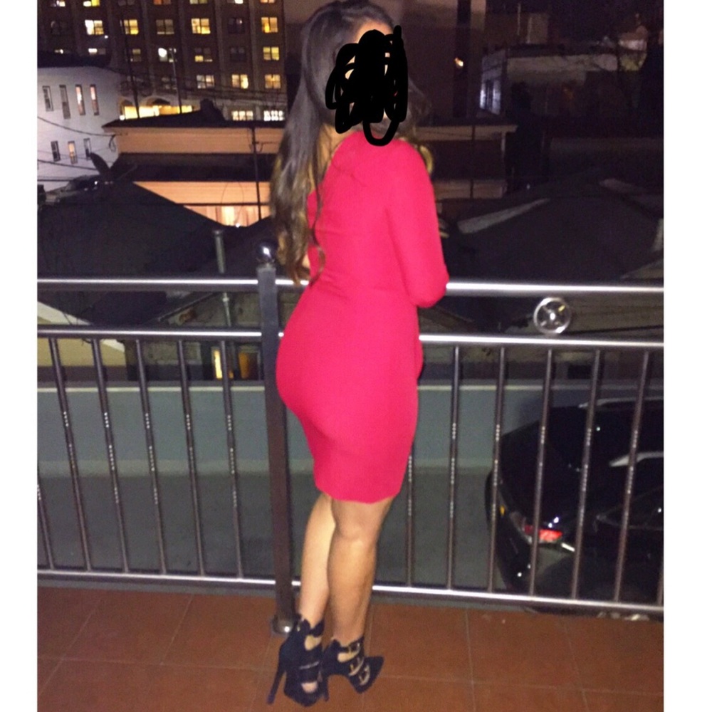 Dress - Picture 3 of 3